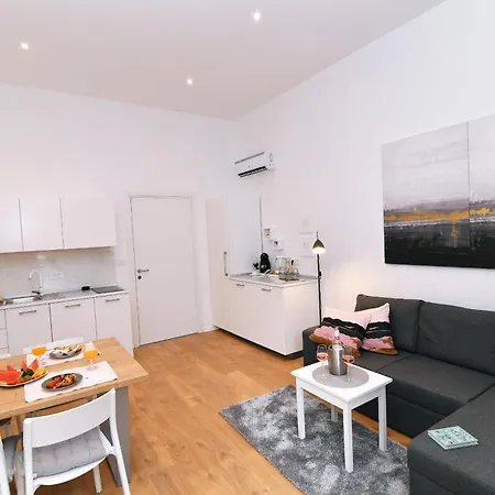 Apartment Vitopolis 1&2 *