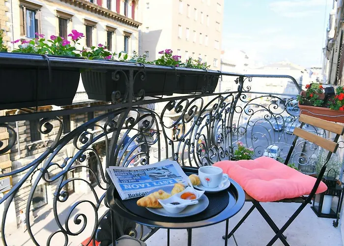 Apartment Vitopolis 1&2 *