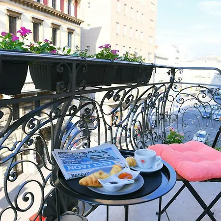 Apartamento Vitopolis 1&2 *